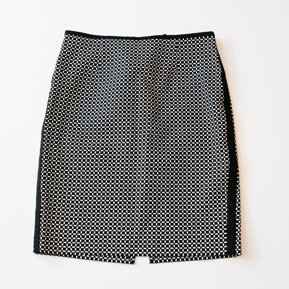 WHBM SHIRT BLACK & WHITE GEOMETRIC NWT BLK SIZE 4 - Picture 1 of 6